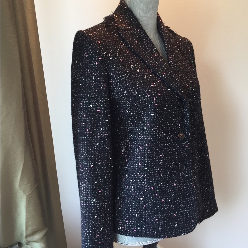 Blazer - Picture 2 of 4